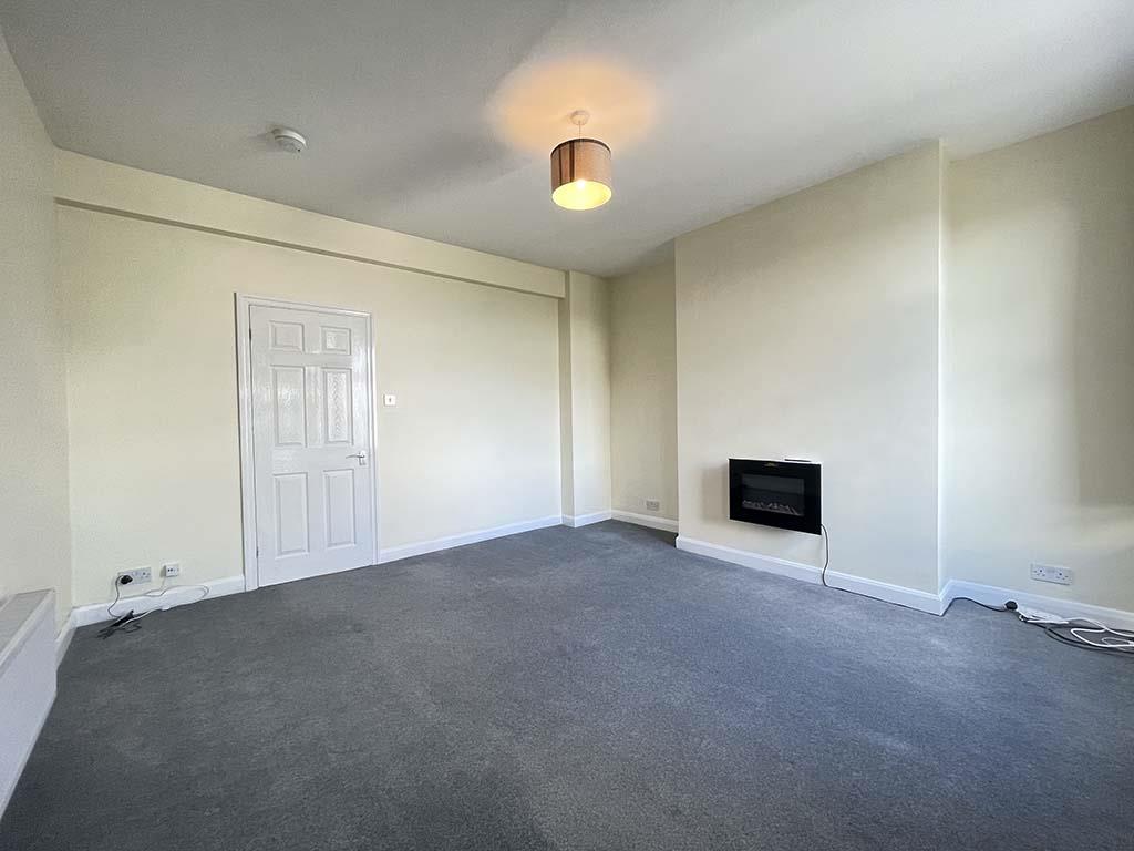 2 bedroom mid terrace house Let Agreed in Barnoldswick - Living Room